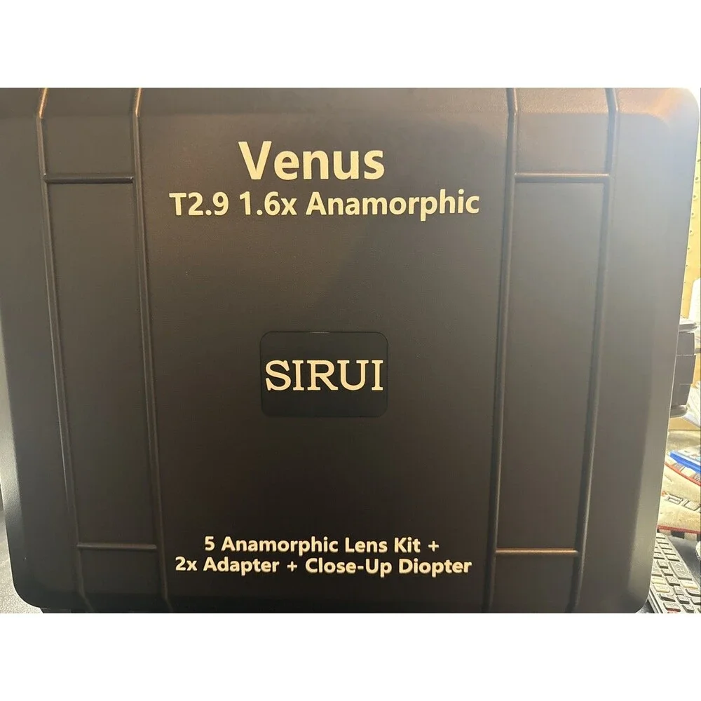 SIRUI 100mm T2.9 1.6X Full-Frame Anamorphic Lens RF MOUNT WITH TRAVEL CASE